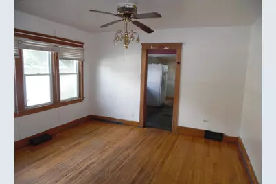 305 W High Street, Jackson, MI 49203 - Photo 10