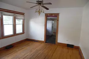 305 W High St, Jackson, MI 49203 - Photo 10