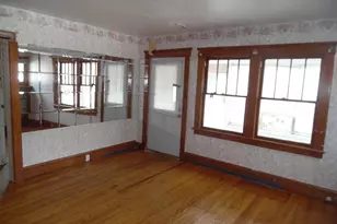 305 W High St, Jackson, MI 49203 - Photo 6