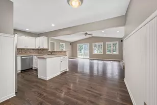 5036 Lands End Dr, Kalamazoo, MI 49009 - Photo 6