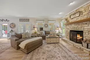 8350 Winterforest Dr NE, Rockford, MI 49341 - Photo 14