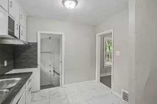 1156 Mc Alister Ave, Benton Harbor, MI 49022 - Photo 10