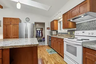 343 Robertson Ave, Battle Creek, MI 49017 - Photo 8