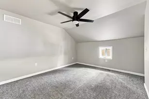 109 Michigan Ave, Hartford, MI 49057 - Photo 12