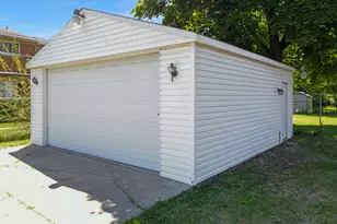 15241 Pearson St, Oak Park, MI 48237 - Photo 8