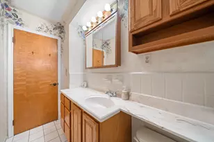 30906 Roycroft St, Livonia, MI 48154 - Photo 26