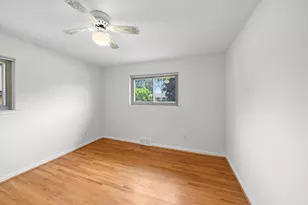 30906 Roycroft St, Livonia, MI 48154 - Photo 20