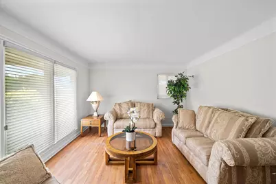 30906 Roycroft Street, Livonia, MI 48154 - Photo 4