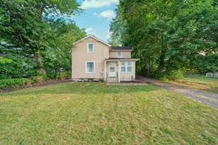 720 Jasper St, Jackson, MI 49203 - Photo 1