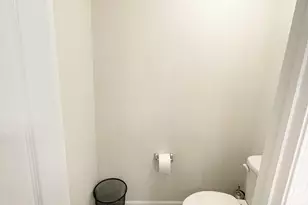 43590 Chancellor Ln, Novi, MI 48375 - Photo 10