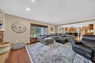 38921 Santa Barbara St, Clinton Twp, MI 48036 - Photo 16