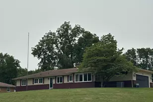 3020 Leonard St NW, Grand Rapids, MI 49504 - Photo 1