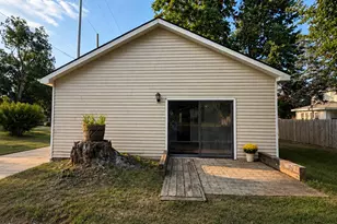 409 W Maple St, Wayland, MI 49348 - Photo 10