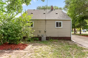 5841 N Walton St, Westland, MI 48185 - Photo 34