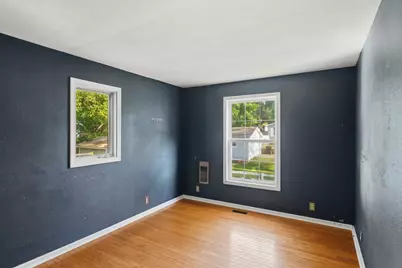 520 N Queen Street, Nashville, MI 49073 - Photo 10