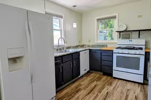 216 2nd St, Sturgis, MI 49091 - Photo 4