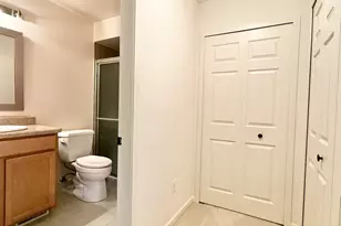 1046 Greenhills Dr, Ann Arbor, MI 48105 - Photo 32