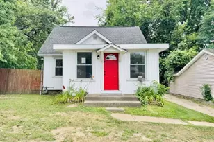 8 Richmond Ave, Battle Creek, MI 49014 - Photo 2