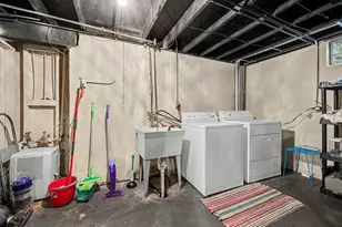 2559 Foster Ave NE, Grand Rapids, MI 49505 - Photo 24