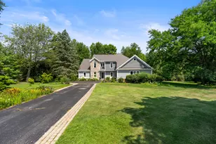 5440 Ridge Trail N, Clarkston, MI 48348 - Photo 2