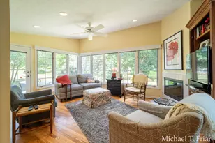 6479 Ridgemont Dr SE, Grand Rapids, MI 49546 - Photo 16