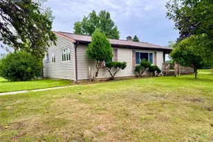 6352 Gavin Lake Ave NE, Rockford, MI 49341 - Photo 2