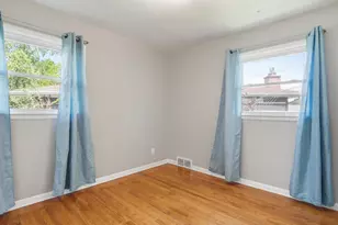 1181 Kay Pkwy, Ann Arbor, MI 48103 - Photo 12
