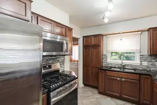 1181 Kay Pkwy, Ann Arbor, MI 48103 - Photo 8