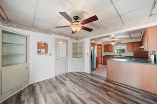 622 Kennedy St, Jackson, MI 49202 - Photo 8