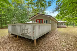6860 S Croton Hardy Dr, Newaygo, MI 49337 - Photo 20