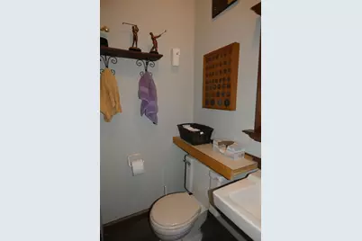 2410 S Cleveland Avenue, Saint Joseph, MI 49085 - Photo 16
