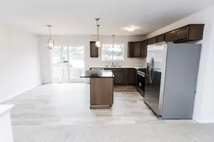 165 Gooding St, Belding, MI 48809 - Photo 2