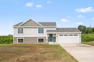 165 Gooding St, Belding, MI 48809 - Photo 1