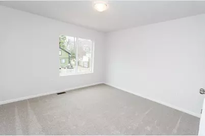 165 Gooding Street, Belding, MI 48809 - Photo 10