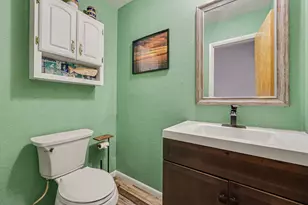 215 Wickenham Dr, Spring Arbor, MI 49283 - Photo 10