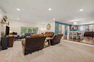 215 Wickenham Dr, Spring Arbor, MI 49283 - Photo 4