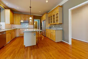 22279 Brockshire St, Novi, MI 48375 - Photo 10