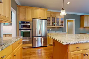22279 Brockshire St, Novi, MI 48375 - Photo 8