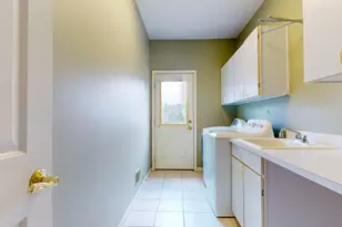 22279 Brockshire St, Novi, MI 48375 - Photo 38