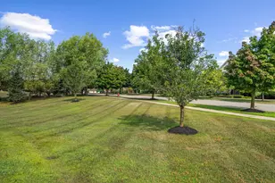 17629 Mystic Valley Ct, Northville, MI 48168 - Photo 70