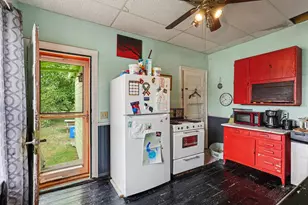 109 S Division St, Whitehall, MI 49461 - Photo 26