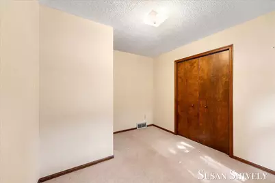2659 Bryanwood Drive NW, Grand Rapids, MI 49544 - Photo 14