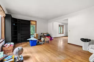 9856 Oak Forest Cir, Kalamazoo, MI 49009 - Photo 6