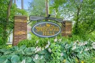 9856 Oak Forest Cir, Kalamazoo, MI 49009 - Photo 2