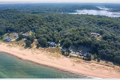 345 Dunegrass Ridge #14, Saugatuck, MI 49453 - Photo 2
