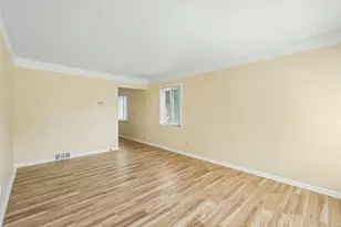 13610 Pearson St, Oak Park, MI 48237 - Photo 6