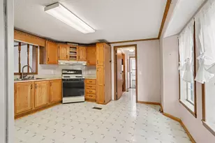 128 Shaffmaster Blvd, Bronson, MI 49028 - Photo 4