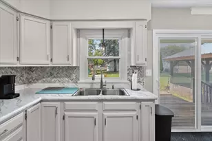 4940 Wanda Dr, Jackson, MI 49201 - Photo 4