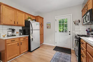 939 Sigsbee St SE, Grand Rapids, MI 49506 - Photo 10