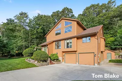 2335 Bluffton Avenue, Muskegon, MI 49441 - Photo 2